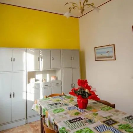 Callani 3 Apartment *